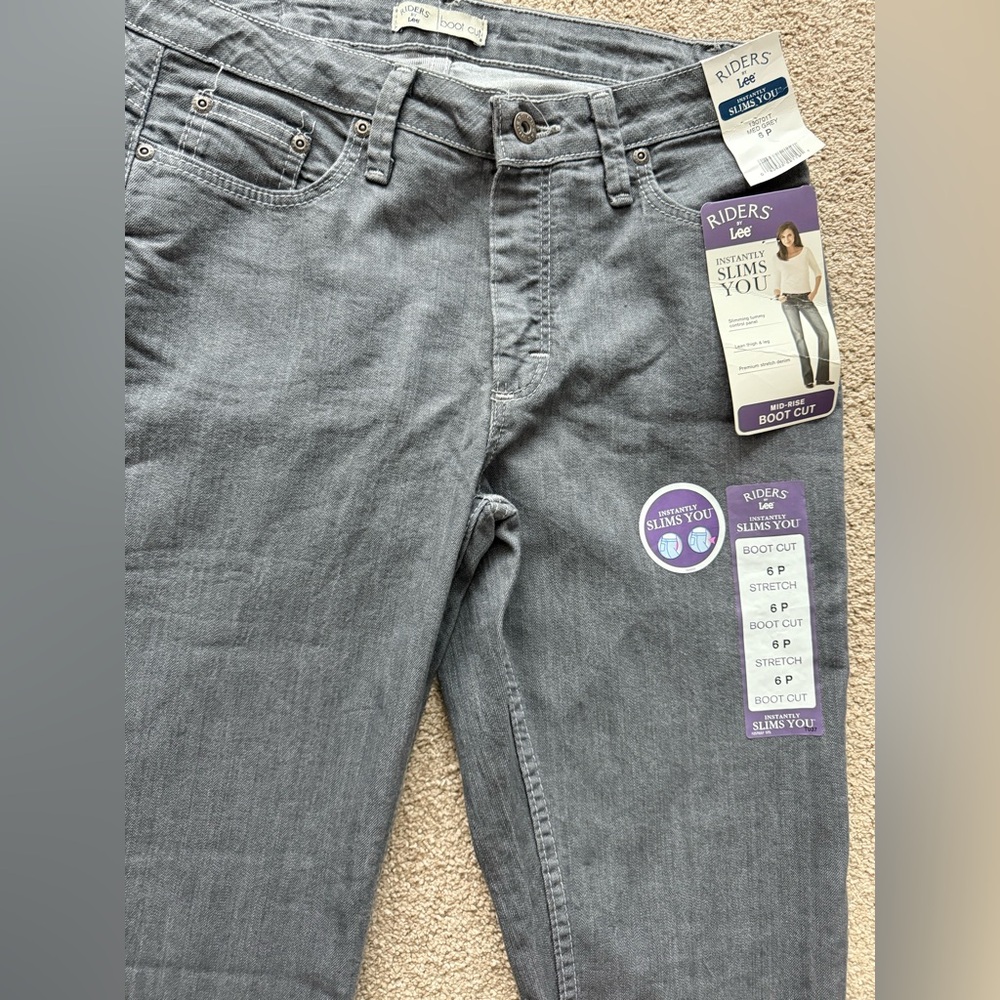 Lee Women's Charcoal Boot Cut Jeans size 6 petite New Mid-Rise